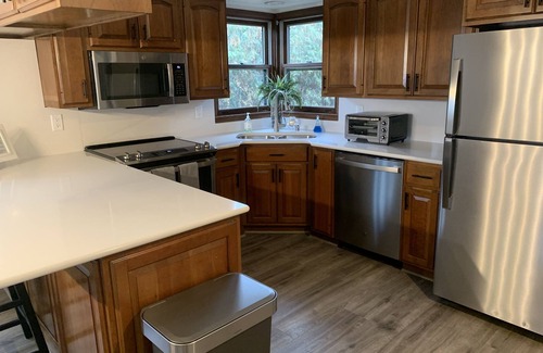 Neenah Cottage | Charming cottage on Lake Winnebago