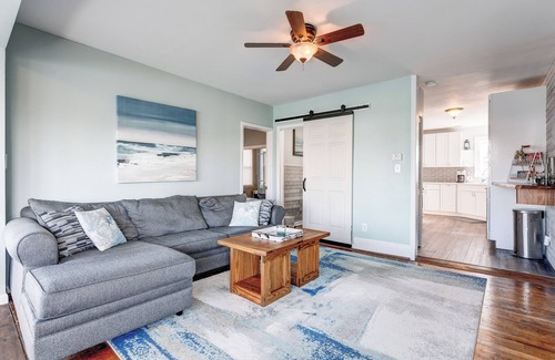 Fair Haven Cottage | Charming cottage right on the canals of Lake St. Clair!