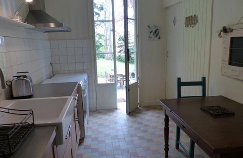 Arfeuilles Cottage | Charming Cottage with Shared Pool, Garden, and Nordic Bath in Bourbonnaise Mountains
