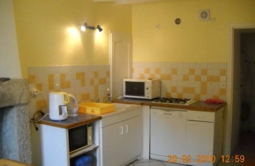 Eculleville Cottage | Charming Cottage with Patio, BBQ, WiFi & Scenic Views in La Hague