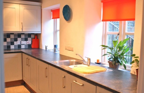 St Austell Cottage | Charming Cottage With Easy Access To The Eden Project, Lost Gardens Of Heligan