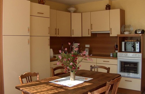 Target Cottage | Charming Cottage with Shared Pool, Garden, and Modern Amenities in Tranquil Village Setting