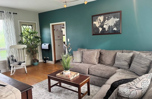 Potosi House | Charming Country Getaway – Nestled and Cozy Retreat with Outdoor Fun!