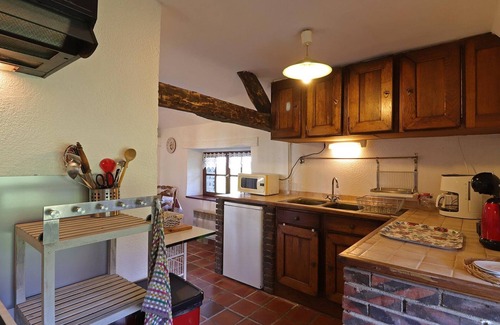 Bretoncelles Cottage | Charming Country House with Large Garden, Fireplace, and Modern Amenities