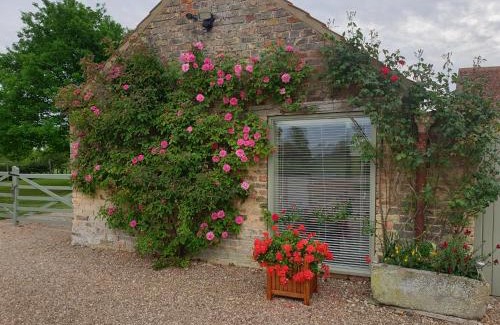 Glentham Apartment | Charming Country Retreat