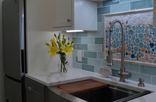 Surfside Beach Condo | Charming & Cozy 1st Floor Oceanfront and Beachfront Studio-Newly Renovated!