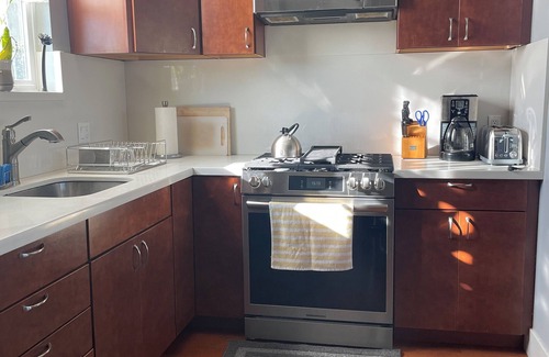 North and East Apartment | Charming & Cozy ADU Oasis with Modern Comforts & Outdoor Charm