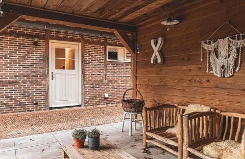 Bazuin House | Charming Decorated House in Nature
