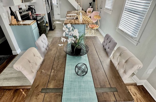 Buechel House | Charming Derby City Rental - 3-bedroom house Sleeps up to 7, WiFi in Louisville.