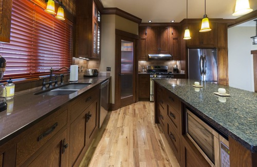 Frankfort Condo | Charming Downtown Frankfort Condo overlooking Betsie Bay