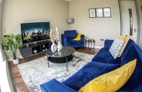 Grand Canal Dock Apartment | Charming Duplex in Grand Canal, Docklands.