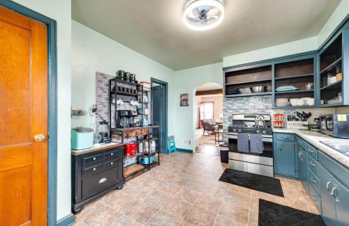Eagle Grove House | Charming Eagle Grove Farmhouse with Patio!