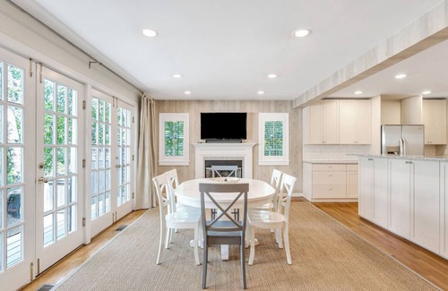 Village of East Hampton House | Charming East Hampton Cottage with Lush Gardens & Indoor-Outdoor Living