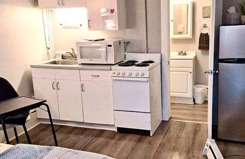 Saint Johns Apartment | Charming Efficiency Apartment #10