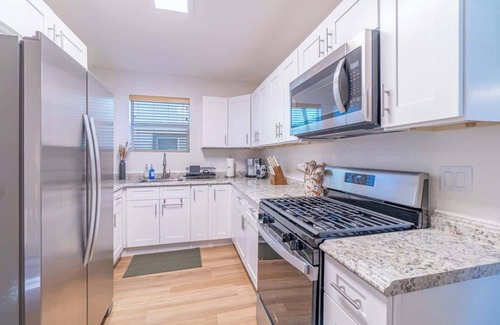 Old Southwest House | Charming Family 2BR Midtown Reno - Pets Welcome