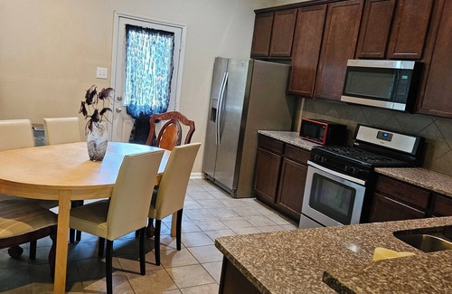 Southbelt/Ellington House | Charming family-friendly home 5 minutes from Hobby Airport and other amenities.