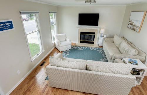 Caine Woods House | Charming Family Home 7 mins to Beach Dog Friendly