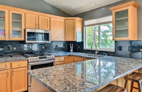 Draper House | Charming Family Home w/ Yard, Pets Welcome!