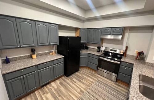 West Columbus House | Charming Family In Franklin
