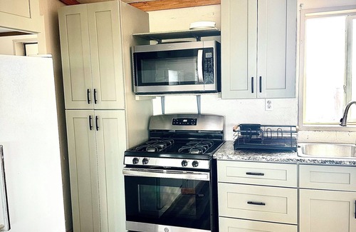 Monte Vista House | Charming Farm House 3-bedroom house in amazing Monte Vista with mountain views