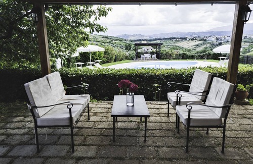 Torano Nuovo Other | Charming farmhouse in an 18th century villa with swimming pool, offers apartments and rooms