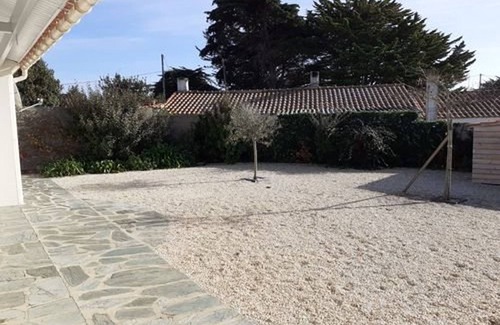 Saint-Hilaire-de-Riez House | Charming 2-Bedroom Villa Near Coast, Quiet Area, Private Garden, Close to Beach & Shops