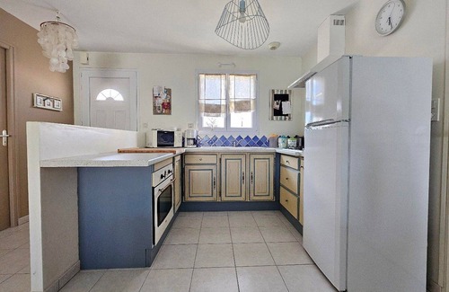 Saint-Michel-en-l'Herm House | Charming House Between Coast and Countryside, Quiet Area, 10km from Beach