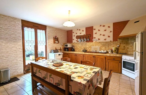 Saulmory-et-Villefranche Cottage | Charming Cottage Near Verdun: 3 Bedrooms, Fireplace, Enclosed Yard, Private Parking