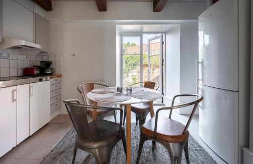 Innerstaden Apartment | Charming Garden View Apartment with Terrace & grill
