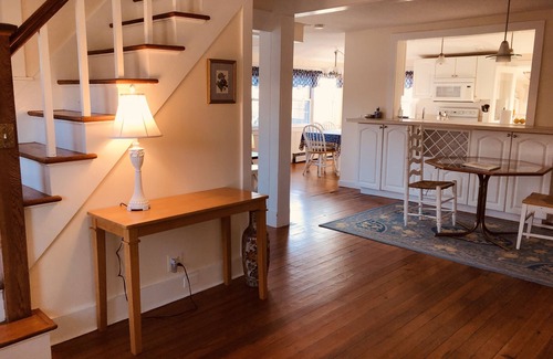 Groton Long Point Cottage | Charming Groton Long Point Cottage 1 Block From Beach