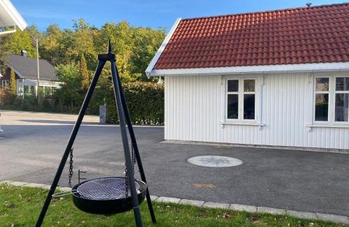 Sandefjord Apartment | Charming Guesthouse near city center - parking available
