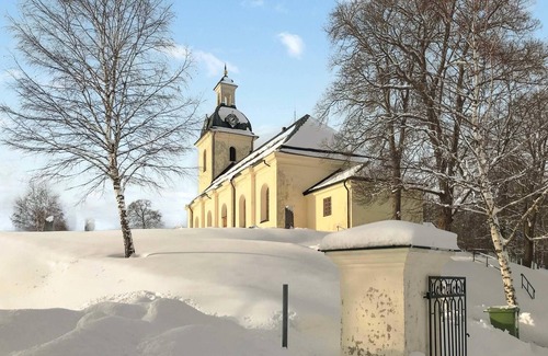 Ramvik House | Charming guesthouse with lake view on the Swedish high coast.
