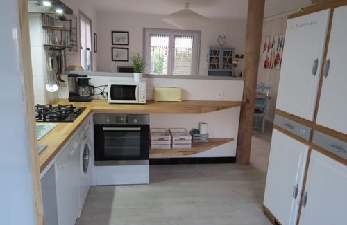 La Cotiniere House | Charming house in quiet, enclosed garden, near sea, port, shops