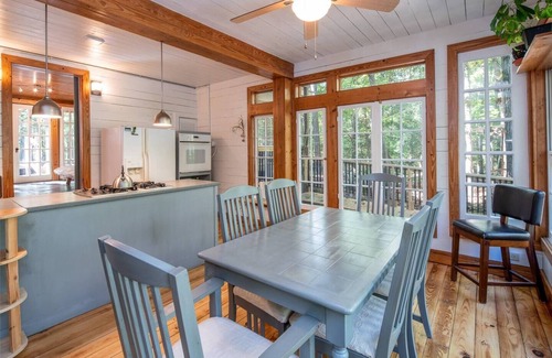 Pittsboro House | Charming Handmade Retreat — 15 mins to Chapel Hill