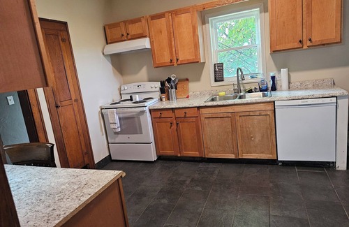 Steubenville House | Charming Historic Steubenville 5-bedroom home