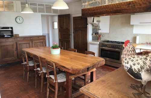 Saint-Cyr-Montmalin House | Charming house in the heart of a wine village