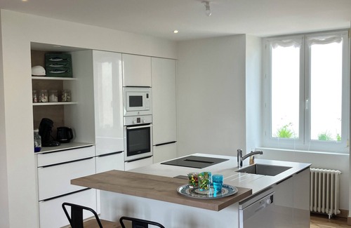 Etel Villa | Charming house 2OOm from the port and seawater basin, right in the center of town.