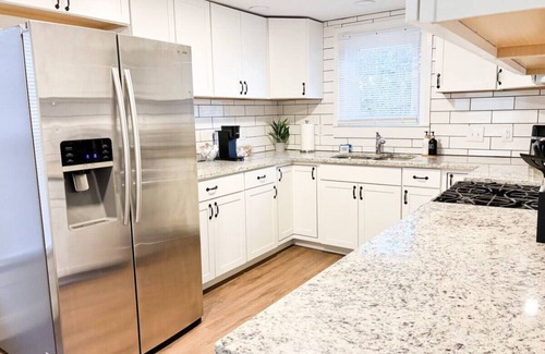 Troy House | Charming House in the Heart of Downtown Troy!