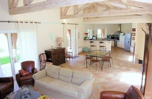 La Croix-Valmer Villa | CHARMING HOUSE ON THE ST TROPEZ PENINSULA FOR 6 OR 8 ADULTS AND 4 CHILDREN