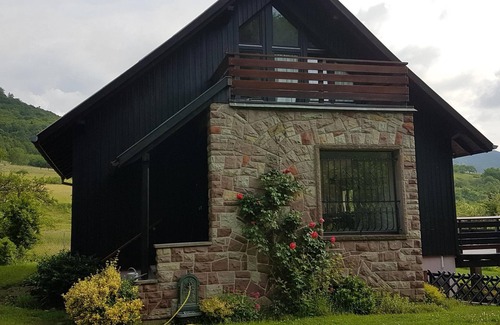 Breitenbach House | charming house with its outbuilding in a green setting