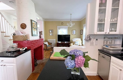 Top of the Hill House | Charming, immaculate, single family home in Newport Historic District