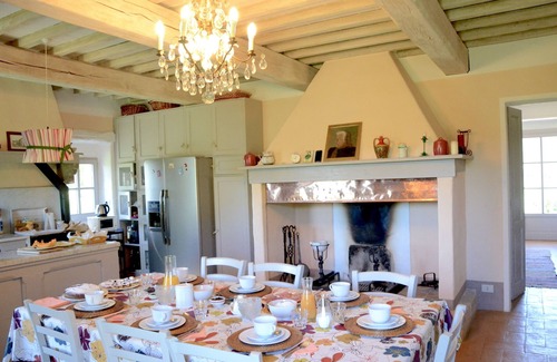 Pienza Villa | Charming Ancient Watch Tower with Swimming Pool in Val d'Orcia