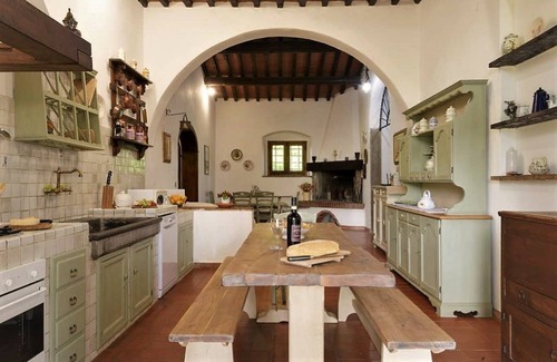 Terranuova Bracciolini Villa | Charming spacious 1500s stone farmhouse with private pool