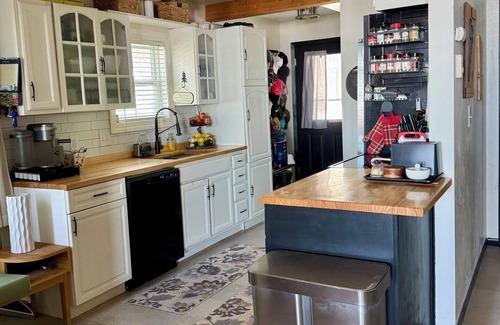 Bemidji Cabin | Charming Lakefront Cabin - beautifully renovated cabin, minutes from state park.