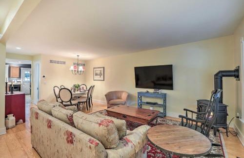 Lambertville House | Charming Lambertville Retreat - 1 Mi to River!