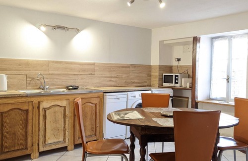 Vauvillers Cottage | Charming lodgings near Luxeuil-les-Bains, pets welcome