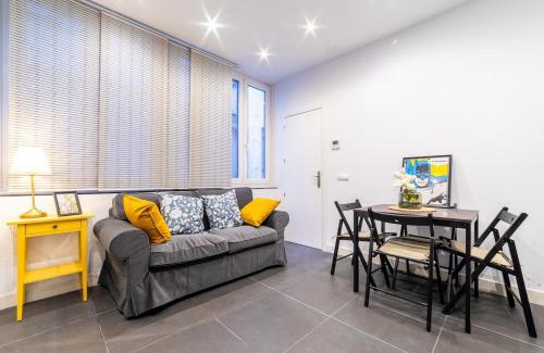 Literary Quarter Apartment | Charming Modern Apartment in Barrio de las Letras