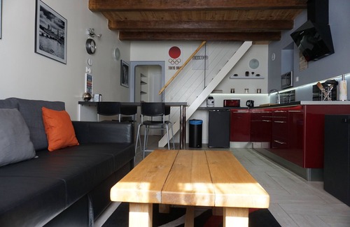 Laneuveville-derriere-Foug Apartment | Charming modern duplex with parking, fitted kitchen 30 min from Nancy