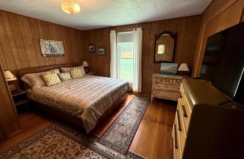 Ennis House | Charming Montana Bungalow with Madison River Views, Steps from Main Street in Ennis, MT