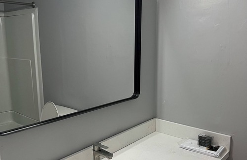 Limerick Hotel | Charming motel rooms in nice Watertown NY